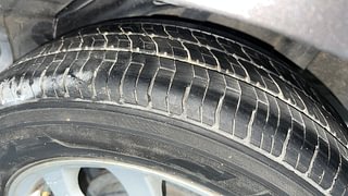 Used 2013 Honda Amaze [2013-2016] 1.2 VX i-VTEC Petrol Manual tyres LEFT REAR TYRE TREAD VIEW