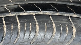Used 2022 maruti-suzuki S-Presso VXI (O) Petrol Manual tyres LEFT FRONT TYRE TREAD VIEW