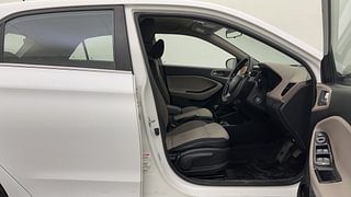 Used 2018 Hyundai Elite i20 [2018-2020] Asta 1.2 Petrol Manual interior RIGHT SIDE FRONT DOOR CABIN VIEW