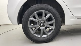 Used 2018 Hyundai Elite i20 [2018-2020] Asta 1.2 Petrol Manual tyres RIGHT REAR TYRE RIM VIEW