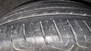 Used 2014 Hyundai Elite i20 [2014-2018] Asta 1.2 Petrol Manual tyres RIGHT FRONT TYRE TREAD VIEW