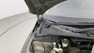 Used 2021 honda City V 4th Gen Petrol Manual engine ENGINE RIGHT SIDE HINGE & APRON VIEW