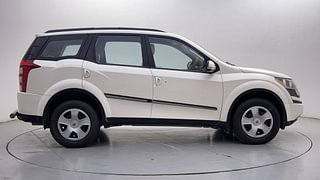 Used 2015 Mahindra XUV500 [2011-2015] W6 Diesel Manual exterior RIGHT SIDE VIEW