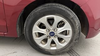 Used 2018 Ford Figo Aspire Titanium 1.2 Ti-VCT Petrol Manual tyres RIGHT FRONT TYRE RIM VIEW