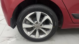 Used 2014 Hyundai Elite i20 [2014-2018] Asta 1.2 Petrol Manual tyres RIGHT REAR TYRE RIM VIEW