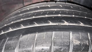 Used 2014 Hyundai Elite i20 [2014-2018] Asta 1.2 Petrol Manual tyres LEFT REAR TYRE TREAD VIEW