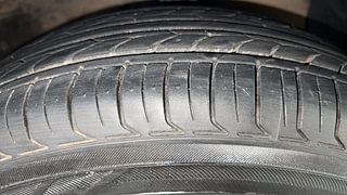 Used 2015 Hyundai Grand i10 [2013-2017] Asta AT 1.2 Kappa VTVT Petrol Automatic tyres RIGHT FRONT TYRE TREAD VIEW