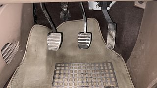 Used 2015 Mahindra XUV500 [2011-2015] W6 Diesel Manual interior PEDALS VIEW