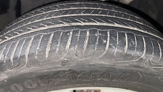 Used 2015 Skoda Octavia [2013-2017] Elegance 1.8 TSI AT Petrol Automatic tyres LEFT FRONT TYRE TREAD VIEW