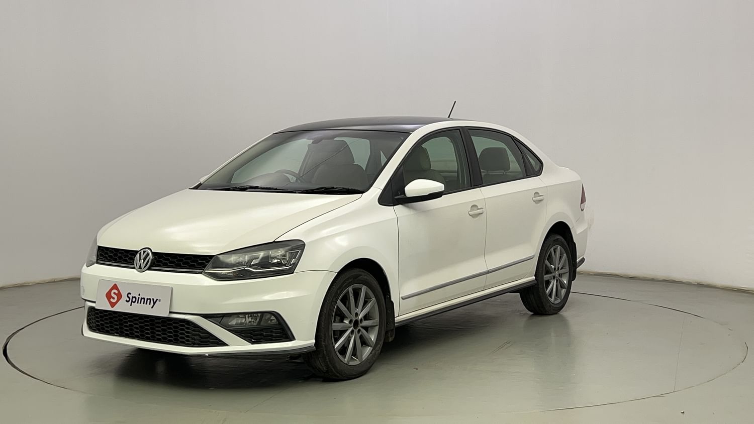 LEFT FRONT CORNER VIEW