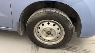 Used 2013 Maruti Suzuki Wagon R 1.0 [2010-2013] LXi CNG Petrol+cng Manual tyres RIGHT FRONT TYRE RIM VIEW
