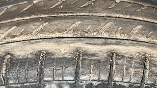 Used 2015 Maruti Suzuki Alto 800 [2012-2016] Lxi Petrol Manual tyres RIGHT REAR TYRE TREAD VIEW