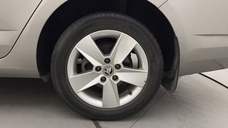 Used 2017 skoda Octavia 1.8L Ambition Plus AT Petrol Automatic tyres LEFT REAR TYRE RIM VIEW