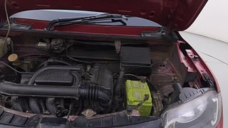 Used 2019 Renault Kwid [2015-2019] 1.0 RXT AMT Opt Petrol Automatic engine ENGINE LEFT SIDE HINGE & APRON VIEW