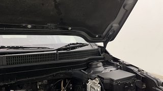 Used 2021 Maruti Suzuki S-Cross Zeta Petrol Manual engine ENGINE LEFT SIDE HINGE & APRON VIEW