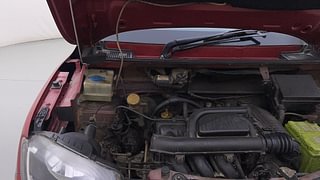 Used 2019 Renault Kwid [2015-2019] 1.0 RXT AMT Opt Petrol Automatic engine ENGINE RIGHT SIDE HINGE & APRON VIEW