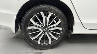 Used 2018 Honda City [2017-2020] ZX CVT Petrol Automatic tyres RIGHT REAR TYRE RIM VIEW