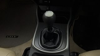 Used 2018 honda City V 4th Gen Petrol Manual interior GEAR  KNOB VIEW