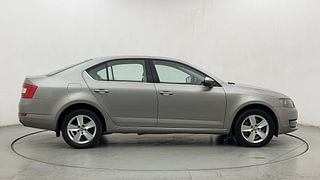 Used 2017 skoda Octavia 1.8L Ambition Plus AT Petrol Automatic exterior RIGHT SIDE VIEW