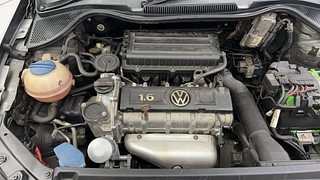 Used 2013 volkswagen Vento 1.6L Highline Petrol Petrol Manual engine ENGINE RIGHT SIDE VIEW