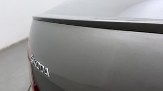 Used 2017 skoda Octavia 1.8L Ambition Plus AT Petrol Automatic dents MINOR SCRATCH