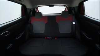 Used 2019 Renault Kwid [2015-2019] 1.0 RXT AMT Opt Petrol Automatic interior REAR SEAT CONDITION VIEW