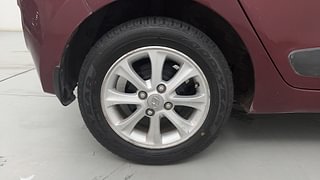 Used 2013 Hyundai Grand i10 [2013-2017] Asta 1.2 Kappa VTVT Petrol Manual tyres RIGHT REAR TYRE RIM VIEW