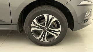 Used 2022 Tata Tiago Revotron XZ Plus CNG Petrol+cng Manual tyres RIGHT FRONT TYRE RIM VIEW