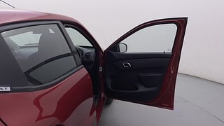 Used 2019 Renault Kwid [2015-2019] 1.0 RXT AMT Opt Petrol Automatic interior RIGHT FRONT DOOR OPEN VIEW