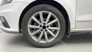 Used 2022 volkswagen Vento Highline Plus 1.0L TSI Petrol AT Petrol Automatic tyres LEFT FRONT TYRE RIM VIEW