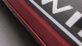 Used 2019 Renault Kwid [2015-2019] 1.0 RXT AMT Opt Petrol Automatic dents MINOR SCRATCH