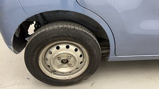 Used 2013 Maruti Suzuki Wagon R 1.0 [2010-2013] LXi CNG Petrol+cng Manual tyres RIGHT REAR TYRE RIM VIEW