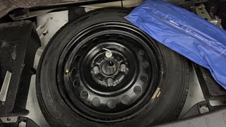 Used 2017 Maruti Suzuki Wagon R 1.0 [2015-2019] VXI AMT Petrol Automatic tyres SPARE TYRE VIEW