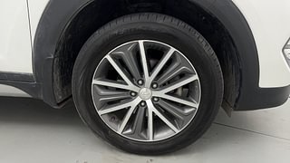 Used 2018 Hyundai Tucson [2016-2020] GLS 2WD AT Petrol Petrol Automatic tyres RIGHT FRONT TYRE RIM VIEW