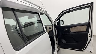 Used 2017 Maruti Suzuki Wagon R 1.0 [2015-2019] VXI AMT Petrol Automatic interior RIGHT FRONT DOOR OPEN VIEW