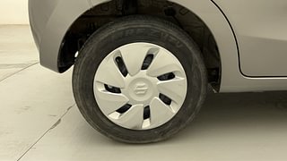 Used 2017 Maruti Suzuki Celerio ZXI (O) AMT Petrol Automatic tyres RIGHT REAR TYRE RIM VIEW