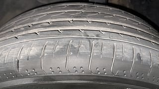 Used 2018 Hyundai Tucson [2016-2020] GLS 2WD AT Petrol Petrol Automatic tyres LEFT FRONT TYRE TREAD VIEW