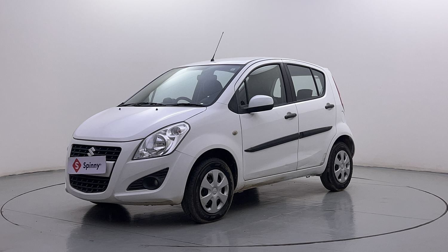 LEFT FRONT CORNER VIEW
