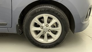 Used 2015 Hyundai Grand i10 [2013-2017] Asta AT 1.2 Kappa VTVT Petrol Automatic tyres RIGHT FRONT TYRE RIM VIEW