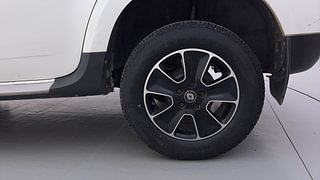 Used 2016 Renault Duster [2015-2019] 85 PS RXZ 4X2 MT Diesel Manual tyres LEFT REAR TYRE RIM VIEW