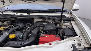Used 2016 Renault Duster [2015-2019] 85 PS RXZ 4X2 MT Diesel Manual engine ENGINE LEFT SIDE HINGE & APRON VIEW