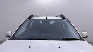 Used 2016 Renault Duster [2015-2019] 85 PS RXZ 4X2 MT Diesel Manual exterior FRONT WINDSHIELD VIEW