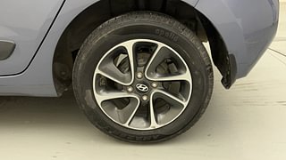 Used 2017 Hyundai Grand i10 [2013-2017] Asta 1.2 Kappa VTVT Petrol Manual tyres LEFT REAR TYRE RIM VIEW