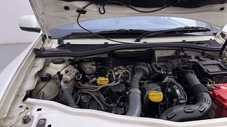 Used 2016 Renault Duster [2015-2019] 85 PS RXZ 4X2 MT Diesel Manual engine ENGINE RIGHT SIDE HINGE & APRON VIEW