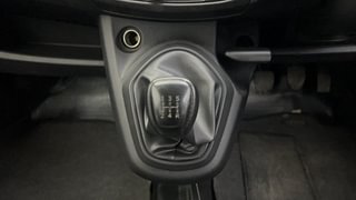 Used 2018 Datsun GO [2014-2019] T Petrol Manual interior GEAR  KNOB VIEW