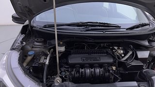 Used 2016 Honda BR-V [2016-2020] V MT Petrol Petrol Manual engine ENGINE RIGHT SIDE HINGE & APRON VIEW