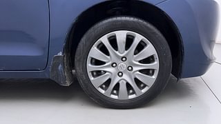 Used 2016 Maruti Suzuki Baleno [2015-2019] Zeta AT Petrol Petrol Automatic tyres RIGHT FRONT TYRE RIM VIEW