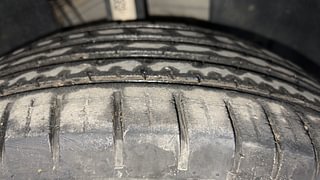 Used 2021 Volkswagen Taigun Highline 1.0 TSI MT Petrol Manual tyres RIGHT FRONT TYRE TREAD VIEW