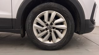 Used 2021 Volkswagen Taigun Highline 1.0 TSI MT Petrol Manual tyres RIGHT FRONT TYRE RIM VIEW