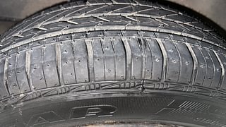 Used 2014 Nissan Micra [2010-2013] XV Petrol Petrol Manual tyres RIGHT REAR TYRE TREAD VIEW